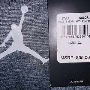 Air Jordan Rare NEW WITH TAGS LONG SLEEVE WITH HOOD